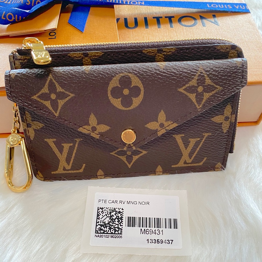 Authentic Louis Vuitton Card Holder Recto Verso